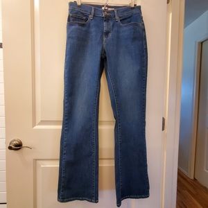 LEVI'S CLASSIC WOMEN'S CURVY BOOTCUT JEANS